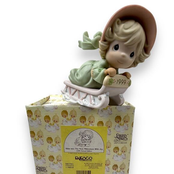 1999 Slide Into The Next Millennium w/Joy PRECIOUS MOMENTS porcelain figurine - Picture 6 of 11